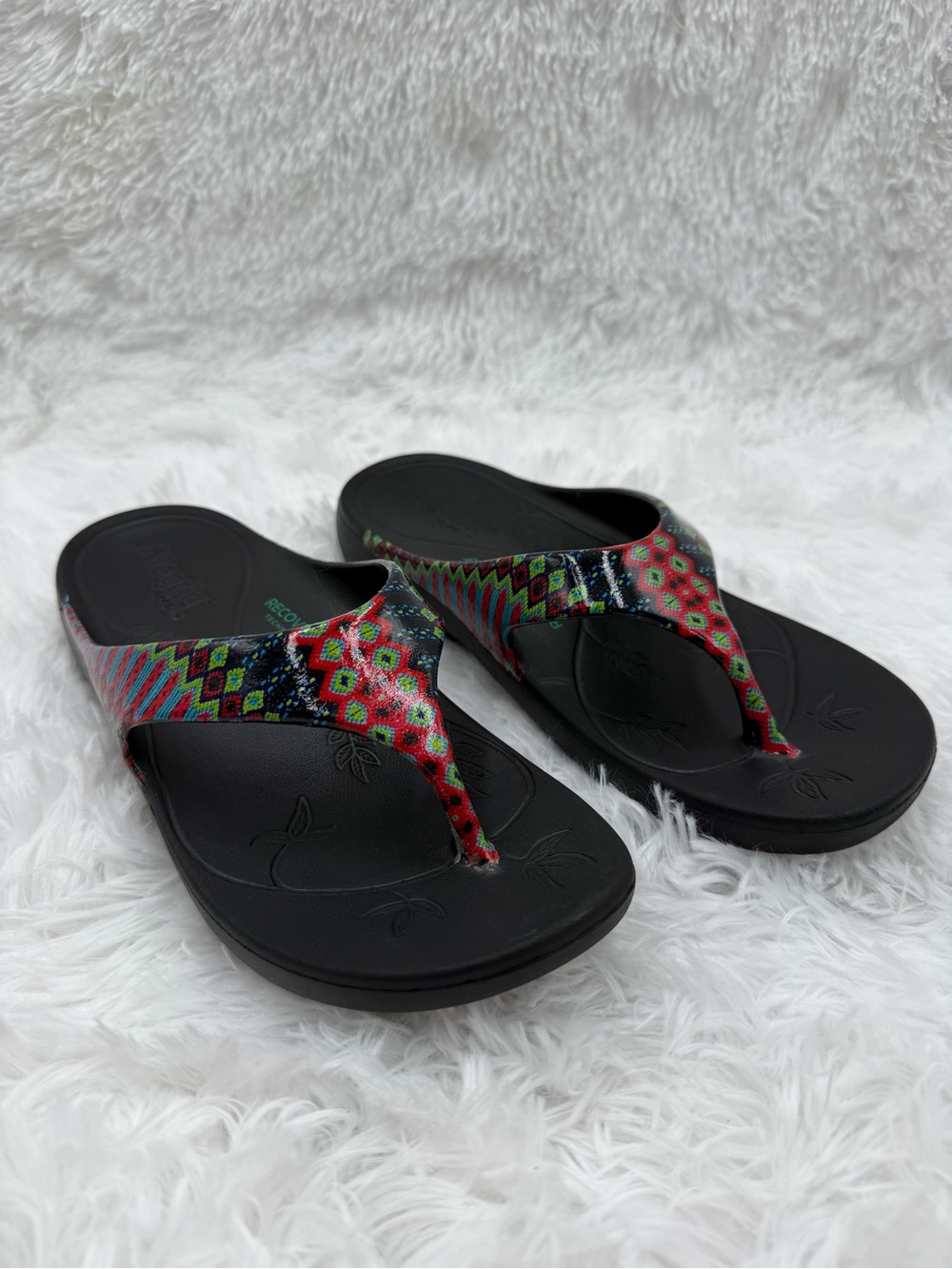 Alegria Sandals Size EU 38 (US 8-8.5) Black RecoverMe Multicolor Geometric Strap